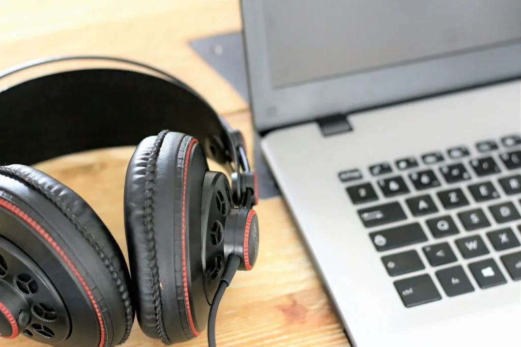 Selecting the Right Headphones for Your Laptop's Audio Profile